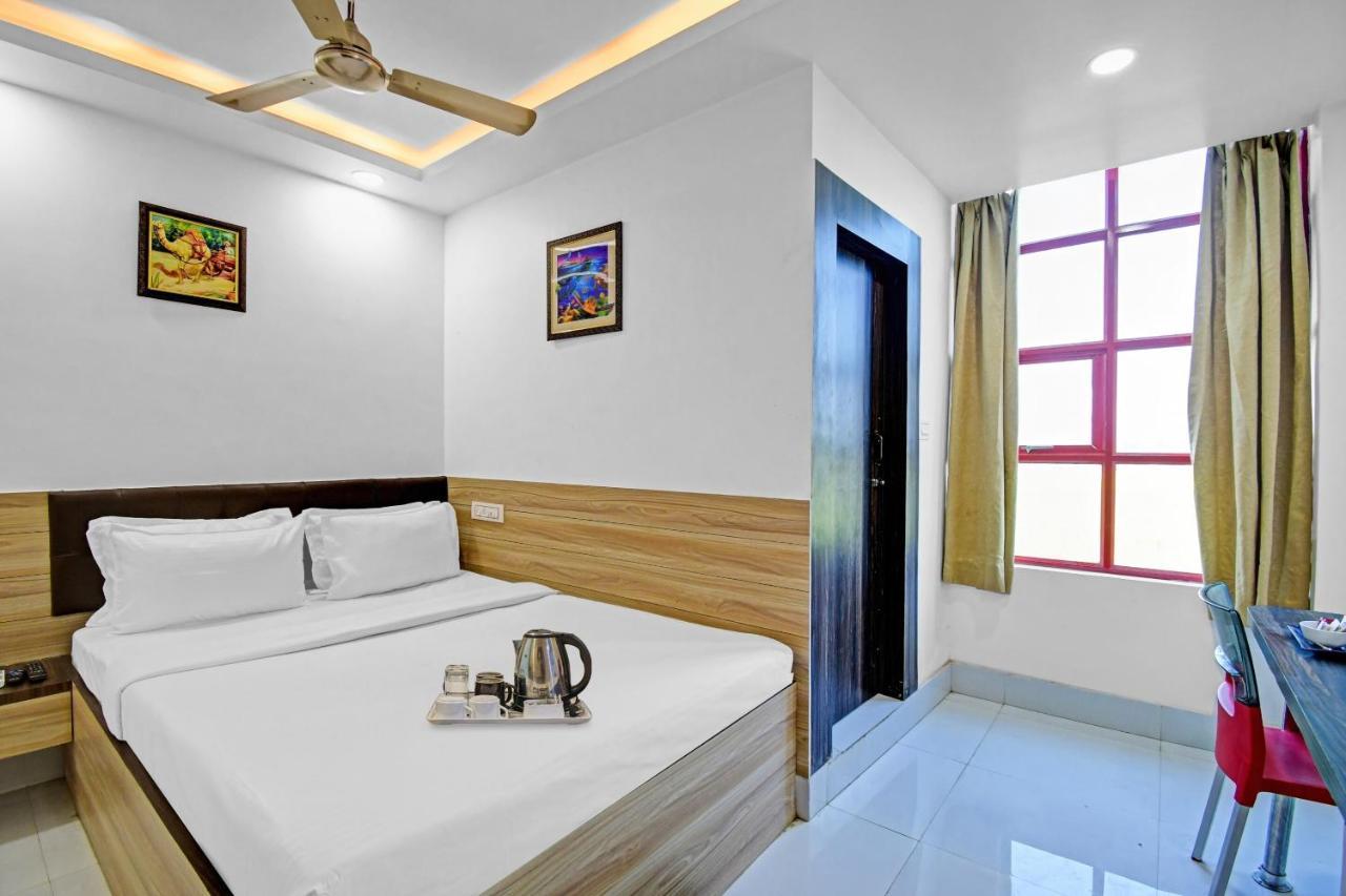Oyo Townhouse 779 Gods County 호텔 타라피트 외부 사진